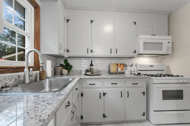 $312,500 | 1918 Aichele Drive, North Charleston, SC 29406