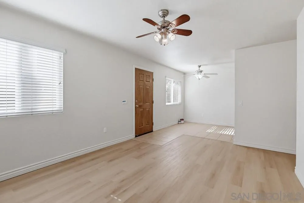 12745 Robison Boulevard, Unit 18 Poway, CA 92064 - Photo 5 of 34