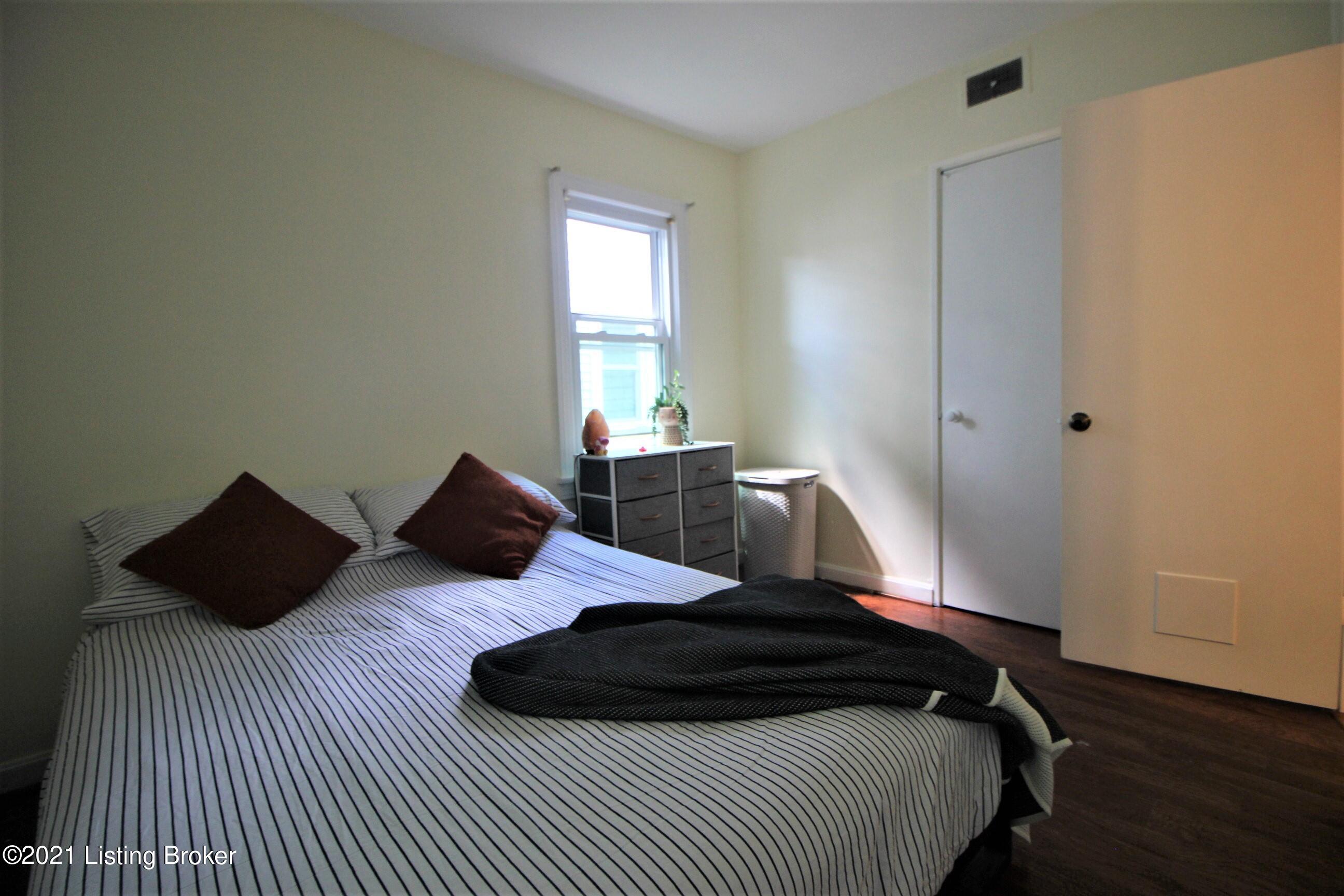 2620 Alanmede Road Louisville, KY 40205 - Photo 14 of 27 Bedroom 1 1