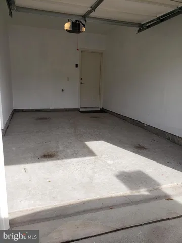 $2,890 | 16900 Porters Inn Drive, Dumfries, VA 22026