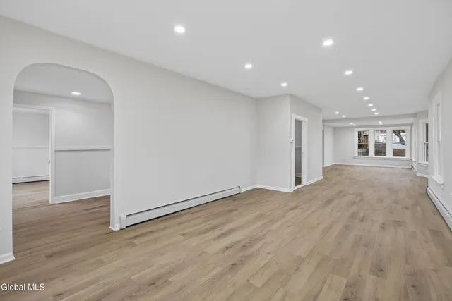 $399,800 | 901 Bedford Road, Schenectady, NY 12308