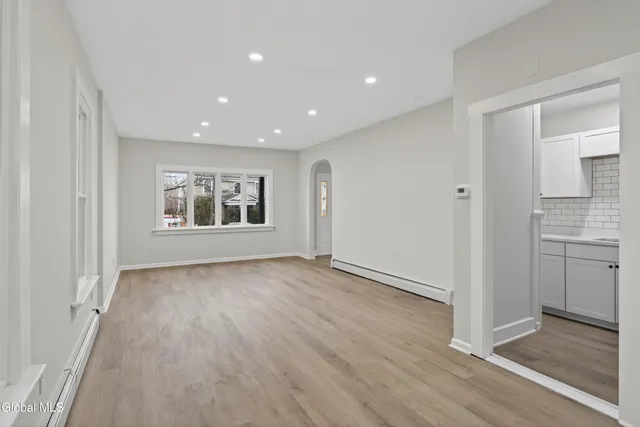 $399,800 | 901 Bedford Road, Schenectady, NY 12308