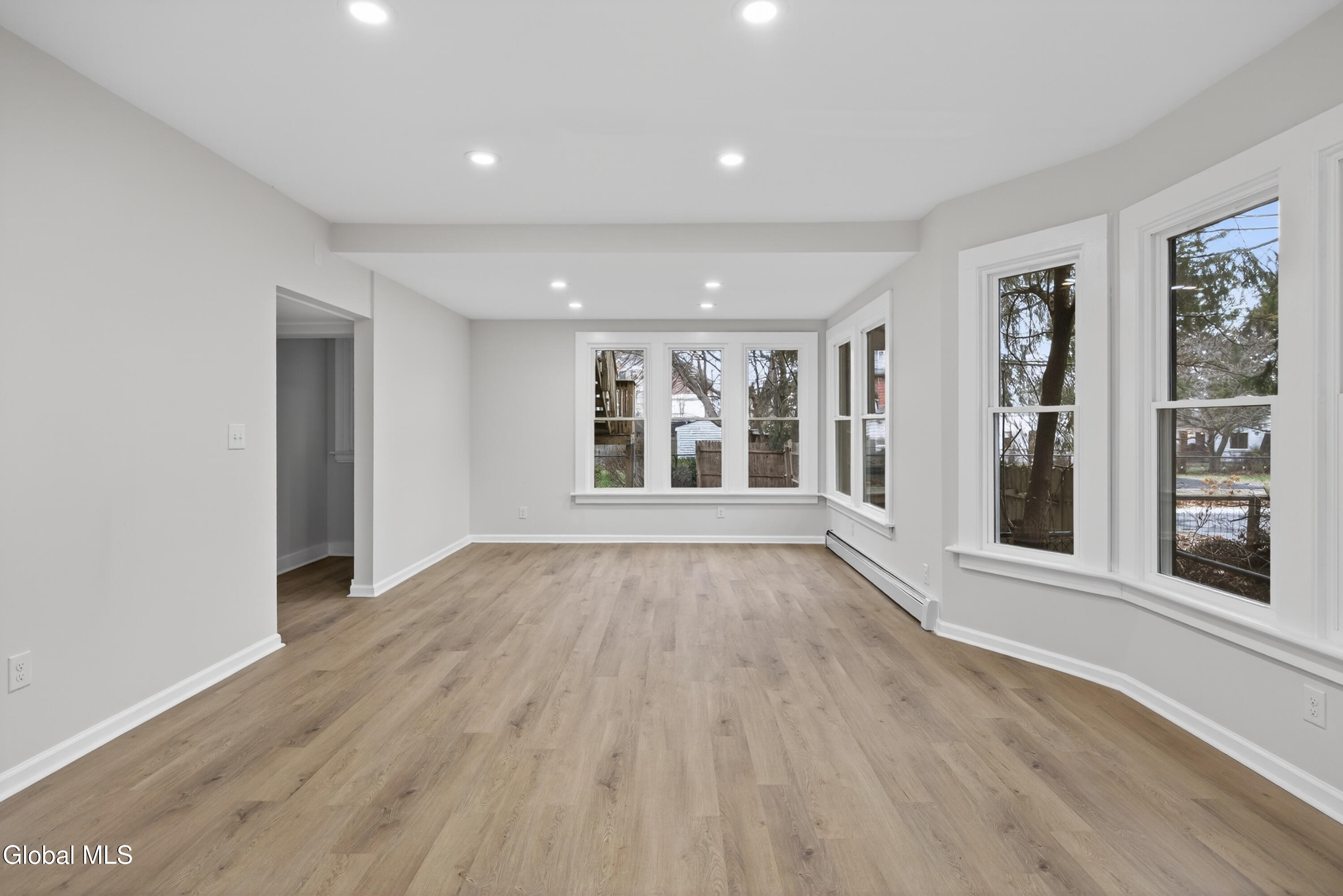 901 Bedford Road Schenectady, NY 12308 - Photo 17 of 52 1 (17)