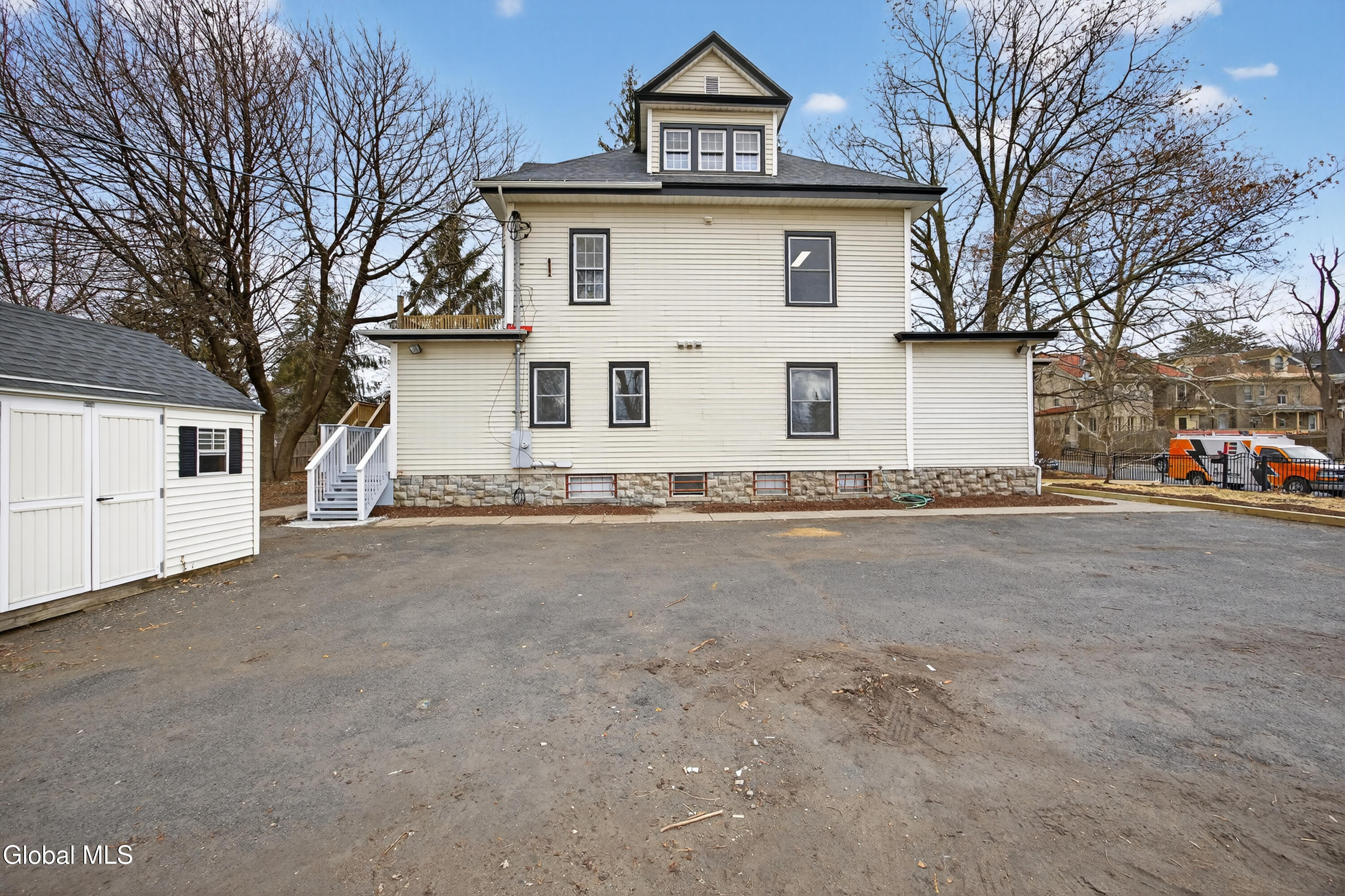 901 Bedford Road Schenectady, NY 12308 - Photo 4 of 52 1 (4)