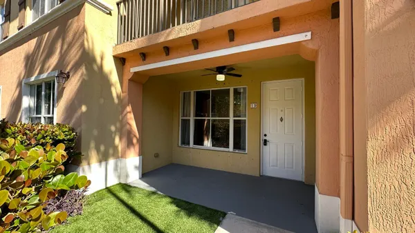 $2,099 | 3549 Forest Hill Boulevard, Unit 19, Palm Springs, FL 33406