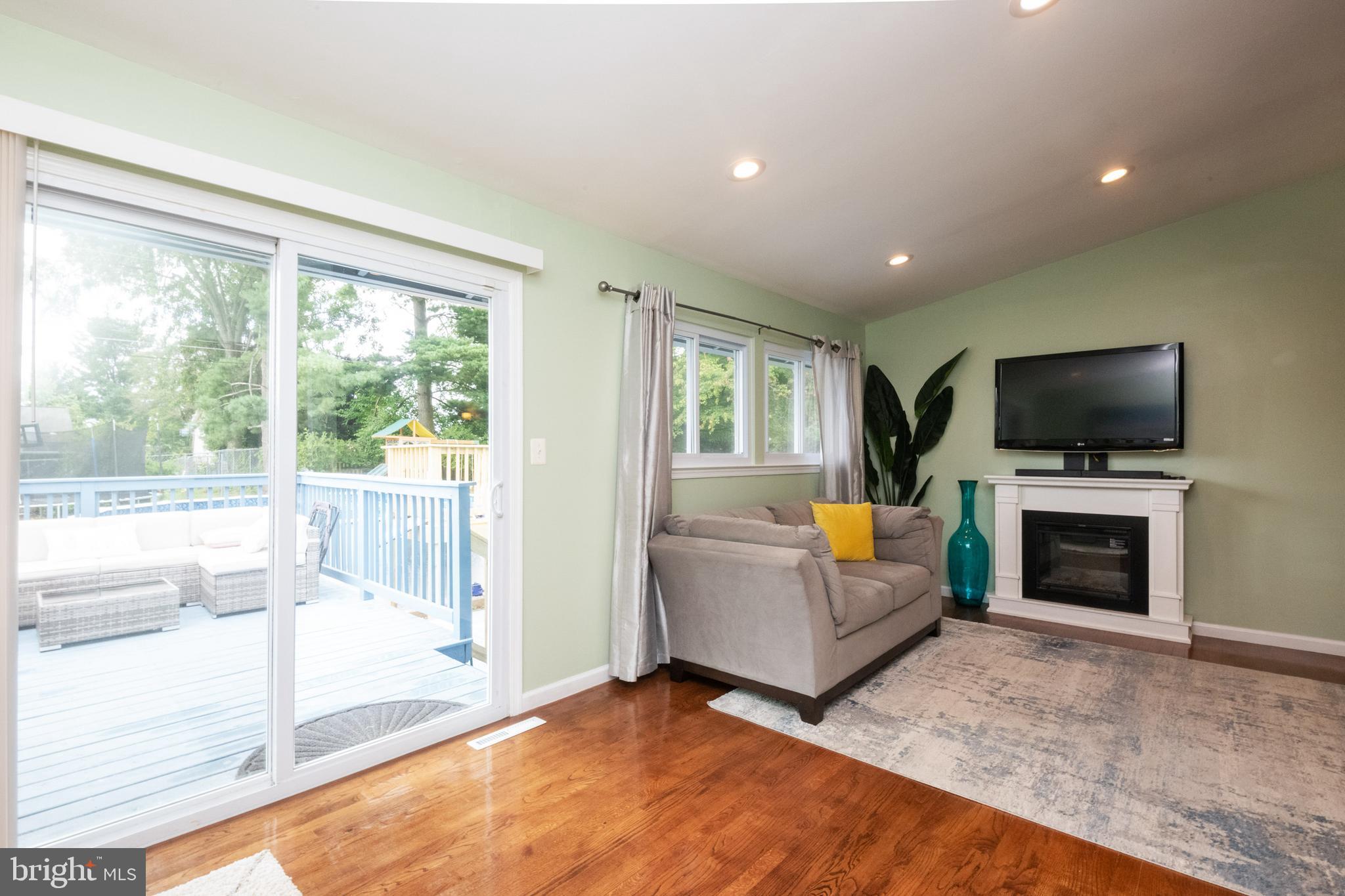 8229 Scotts Level Road Baltimore, MD 21208 - Photo 14 of 65