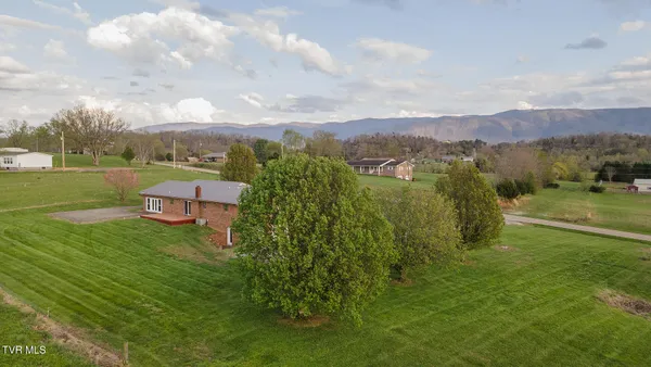 $519,900 | 4930 Highway 107 Cutoff, Greeneville, TN 37743