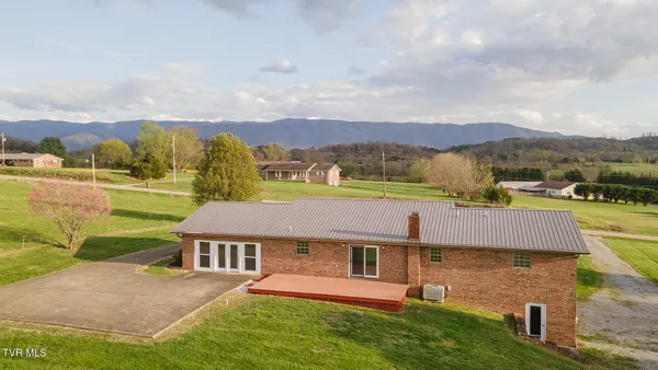 $519,900 | 4930 Highway 107 Cutoff, Greeneville, TN 37743
