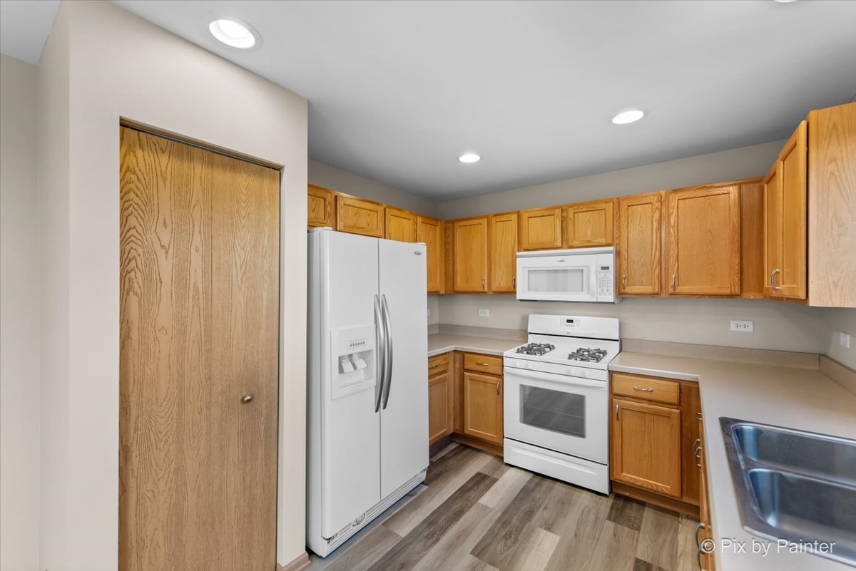 1065 Port Royal Road Pingree Grove, IL 60140 - Photo 8 of 40