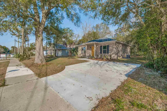 $238,000 | 1000 West Yonge Street, Pensacola, FL 32501