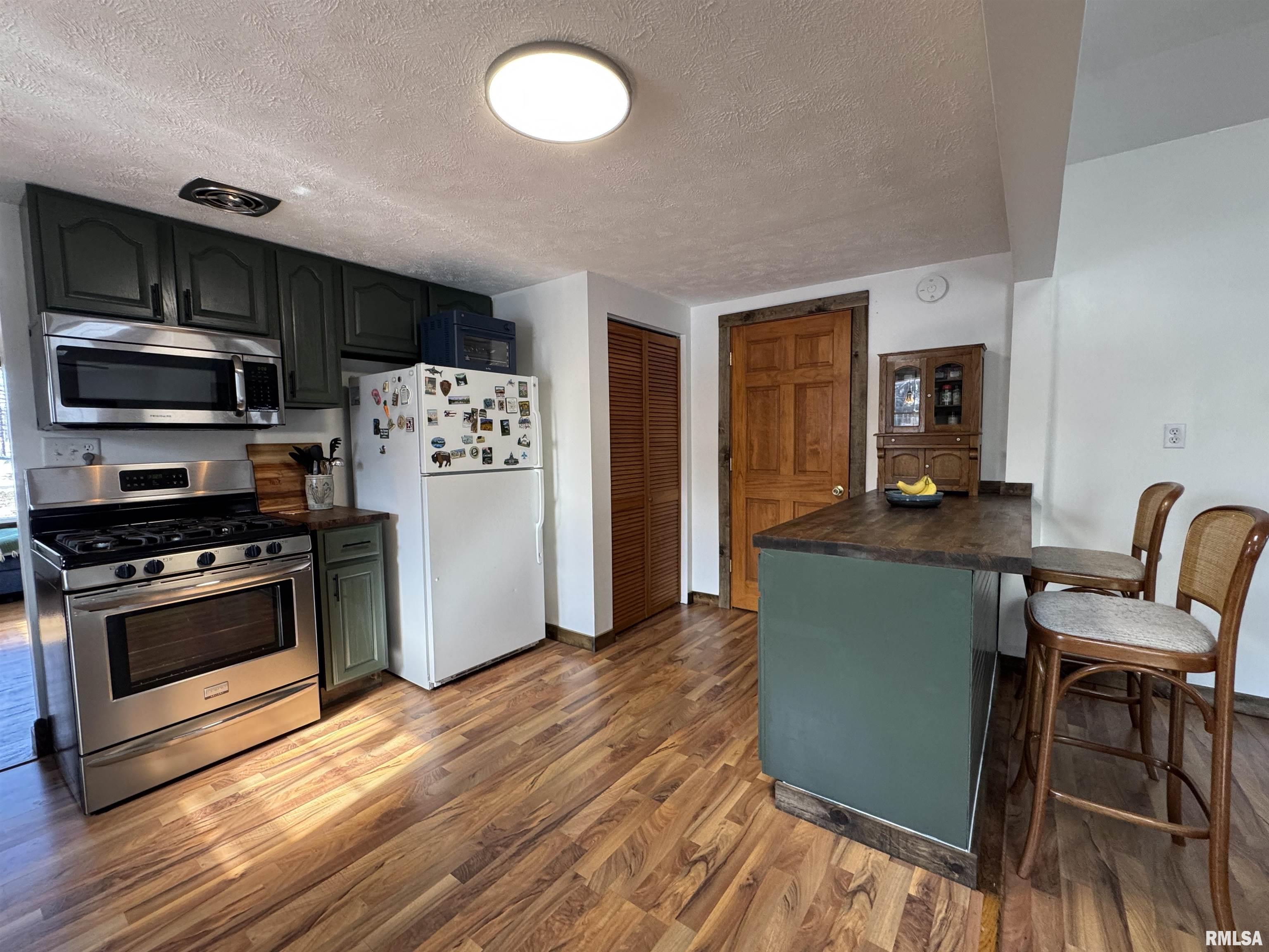 4140 Selfick Lane Springfield, IL 62702 - Photo 33 of 65