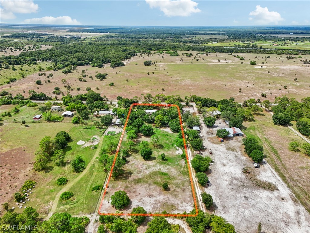 23701 North River Road Alva, FL 33920 - Photo 3 of 18 a view of an ocean and beach
