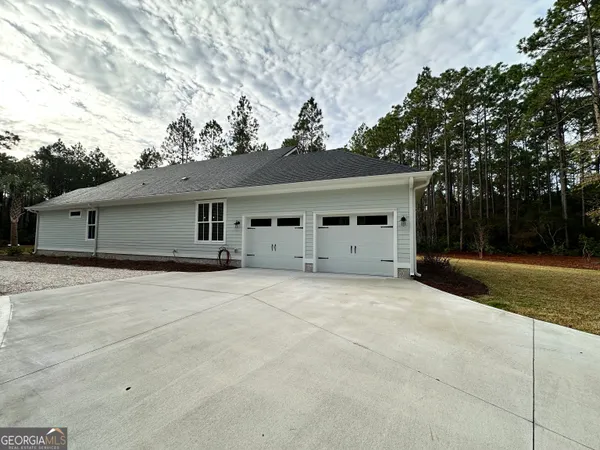 $2,300 | 112 Tacatacoru Court, St. Marys, GA 31558
