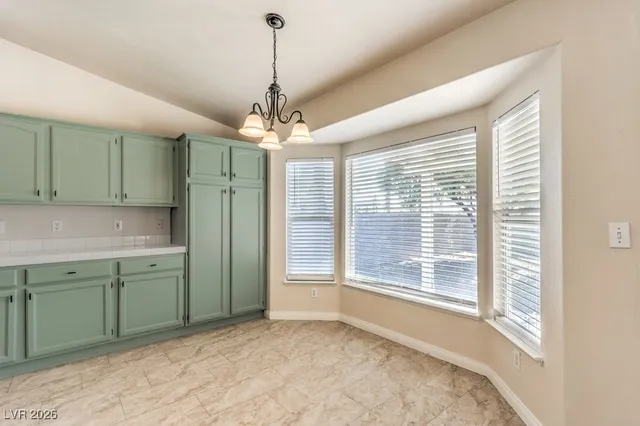 $2,495 | 657 Canyon Crest Drive, Las Vegas, NV 89123