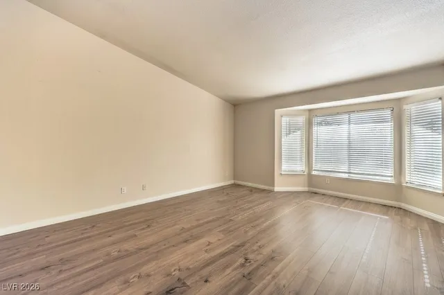 $2,495 | 657 Canyon Crest Drive, Las Vegas, NV 89123