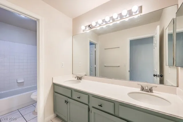 $2,495 | 657 Canyon Crest Drive, Las Vegas, NV 89123