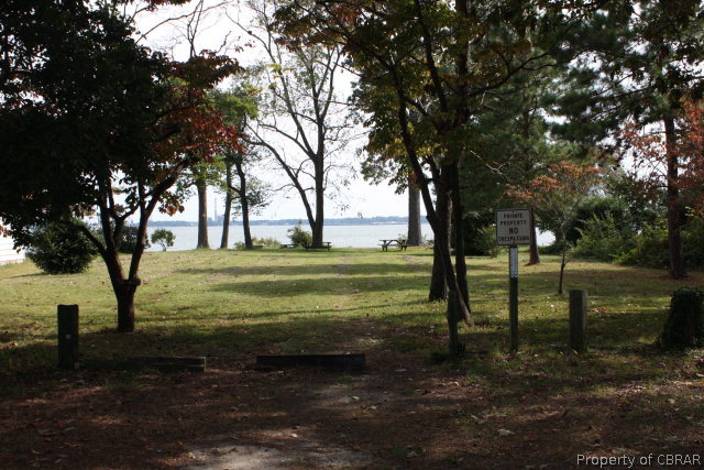1484 Laurens Road Gloucester Point, VA 23062 - Photo 32 of 36