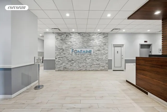 $585,000 | 353 East 72nd Street, Unit 10C | Lenox Hill