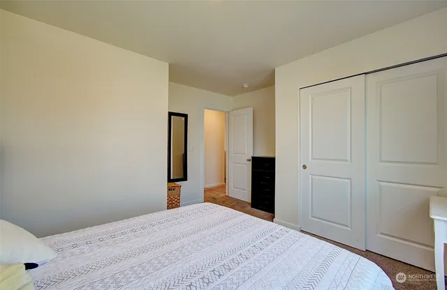 $499,900 | 1303 West 17th Avenue, La Center, WA 98629