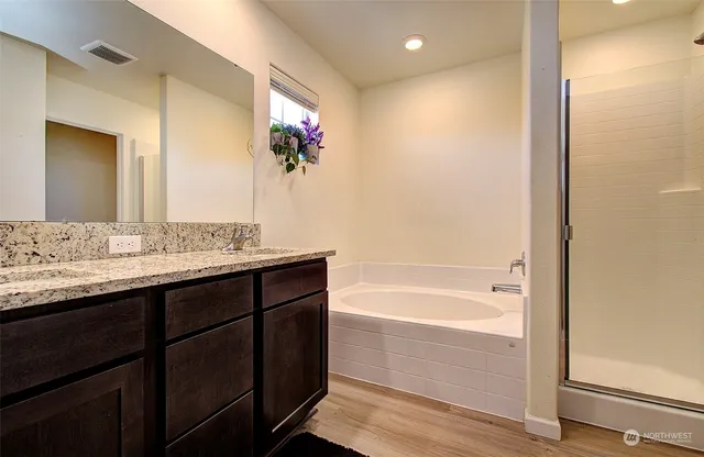 $499,900 | 1303 West 17th Avenue, La Center, WA 98629