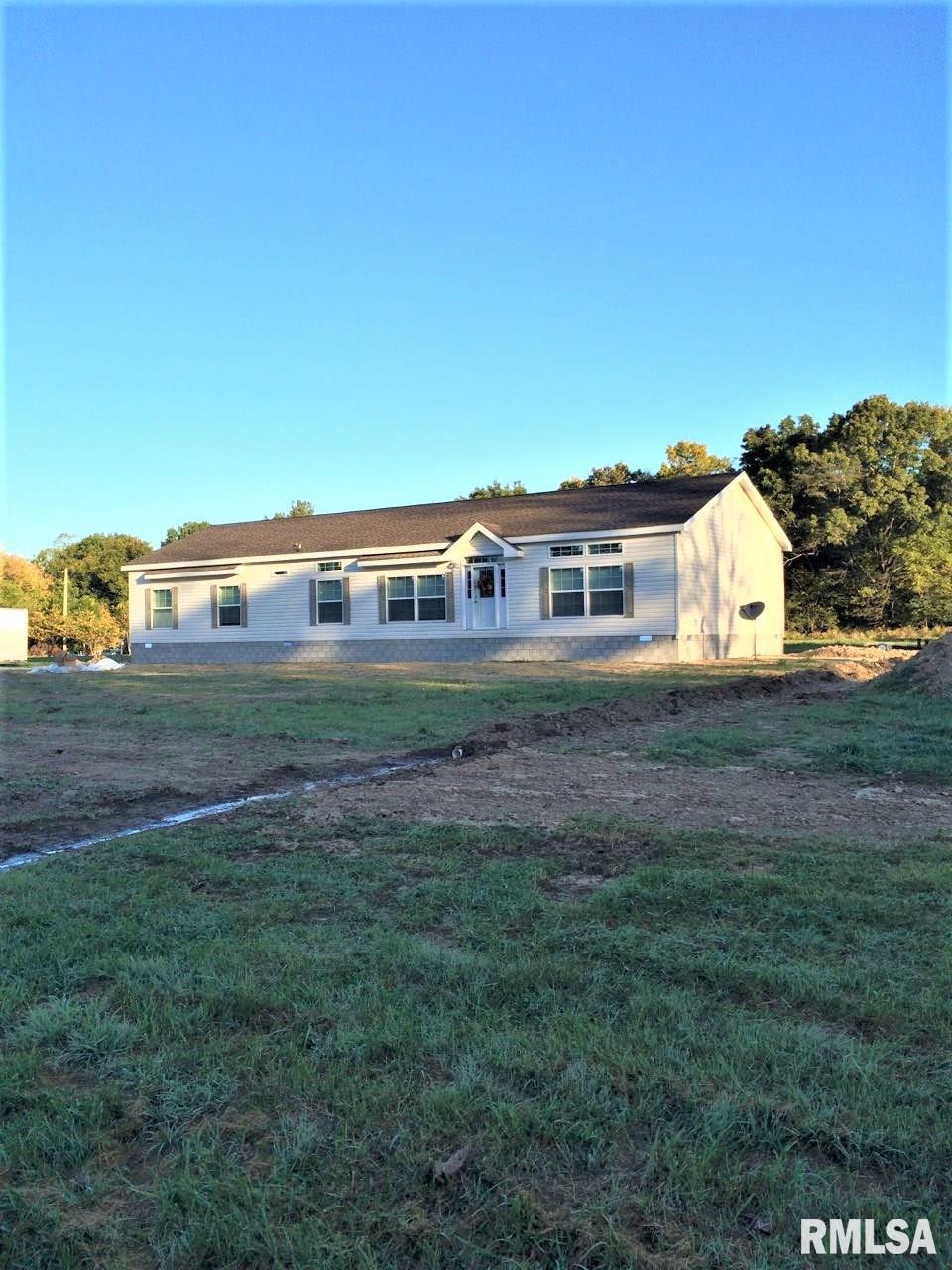 16572 East Knox Road Mount Vernon, IL 62864 - Photo 3 of 31