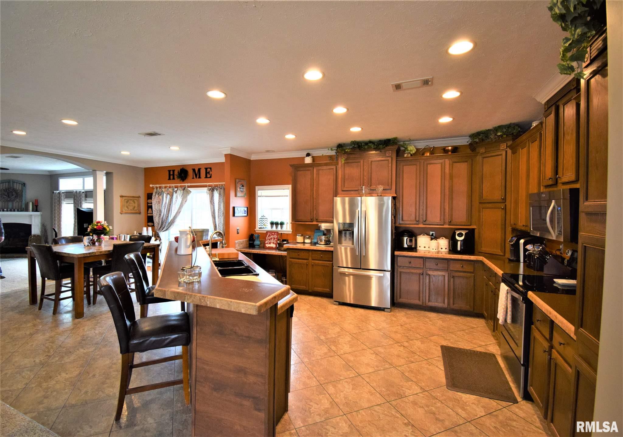 16572 East Knox Road Mount Vernon, IL 62864 - Photo 7 of 31