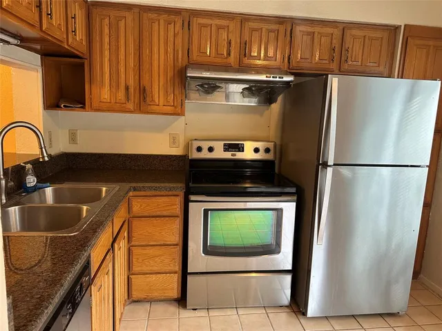 $1,595 | 336 Melrose Drive, Unit 7B, Richardson, TX 75080