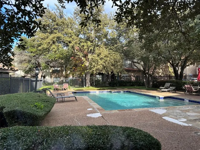 $1,595 | 336 Melrose Drive, Unit 7B, Richardson, TX 75080