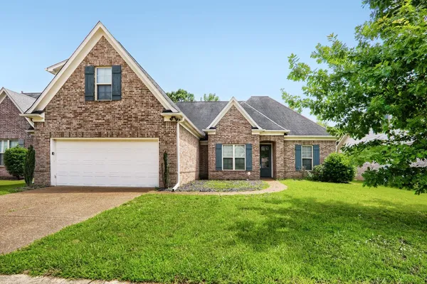 $334,500 | 7905 Country Lake Drive, Bartlett, TN 38133
