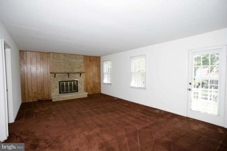 13303 Rippling Brook Drive Silver Spring, MD 20906 - Photo 7 of 22 Family Room