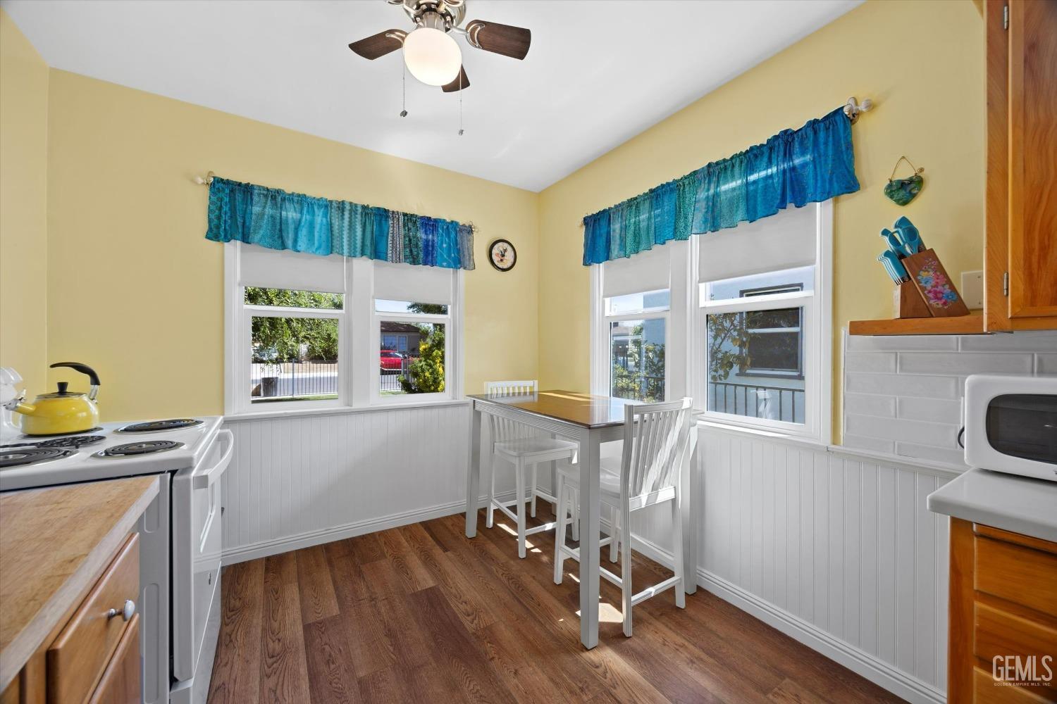 Undisclosed Address Bakersfield, CA 93305 - Photo 18 of 39 a view of a kitchen with workspace and windows