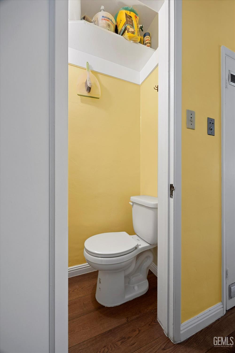 Undisclosed Address Bakersfield, CA 93305 - Photo 28 of 39 a bathroom with a toilet and a sink