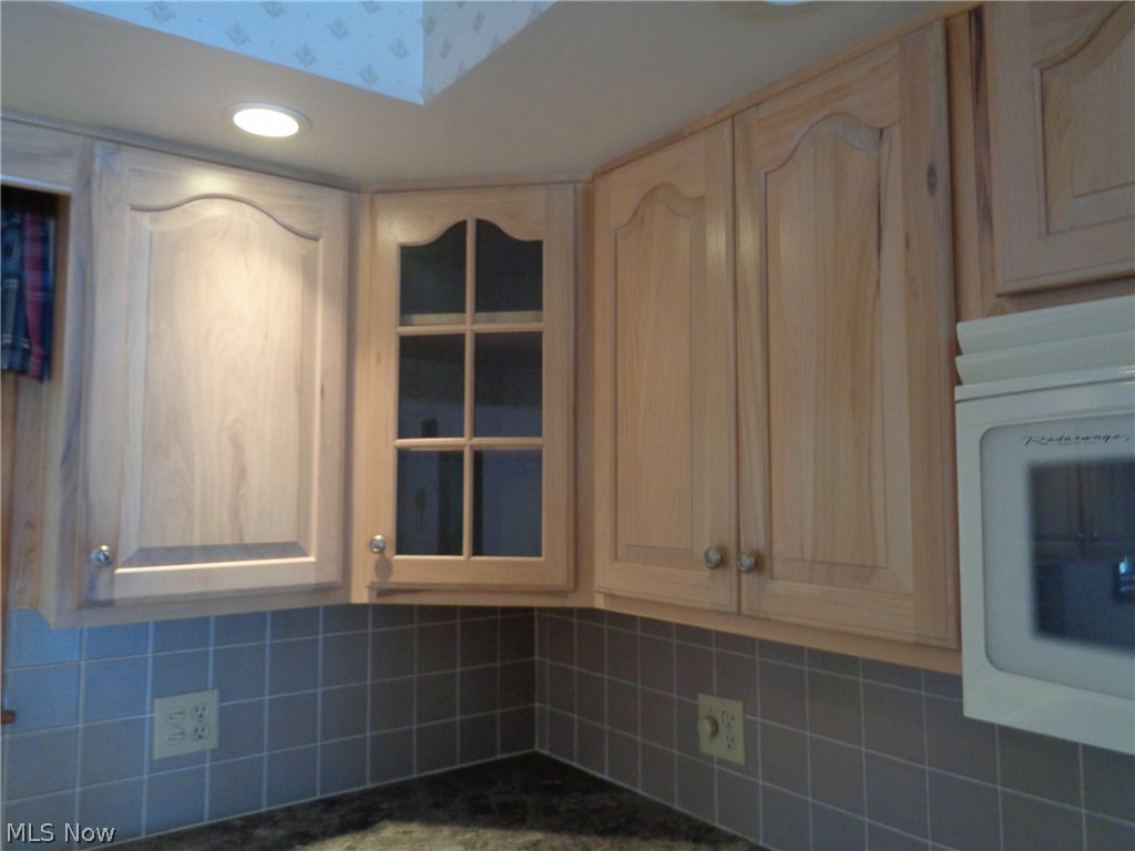 6573 Hathaway Road Cleveland, OH 44125 - Photo 14 of 31 Gallery Image 14