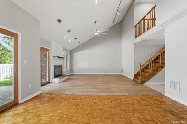 a view of an entryway