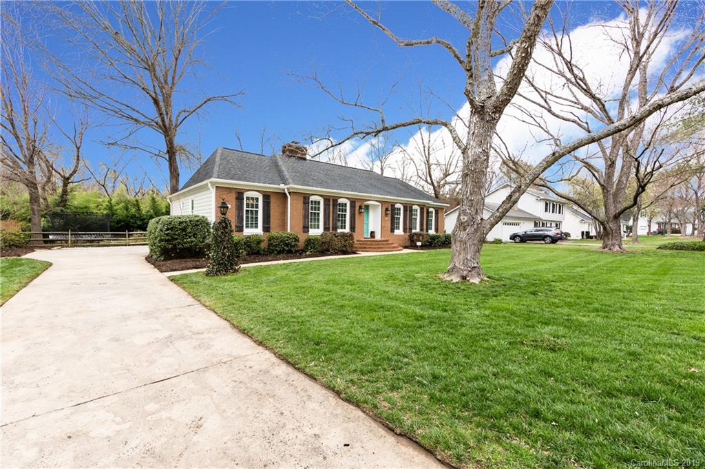 3516 Chevington Road Charlotte, NC 28226 - Photo 2 of 35 Gallery Image 2