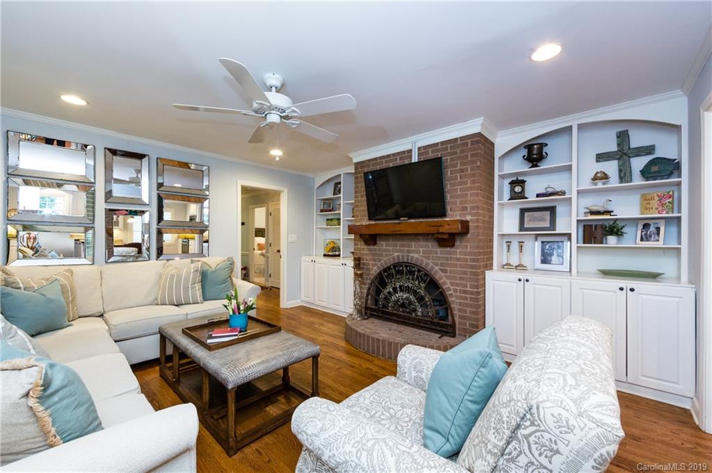 3516 Chevington Road Charlotte, NC 28226 - Photo 13 of 35 Gallery Image 13