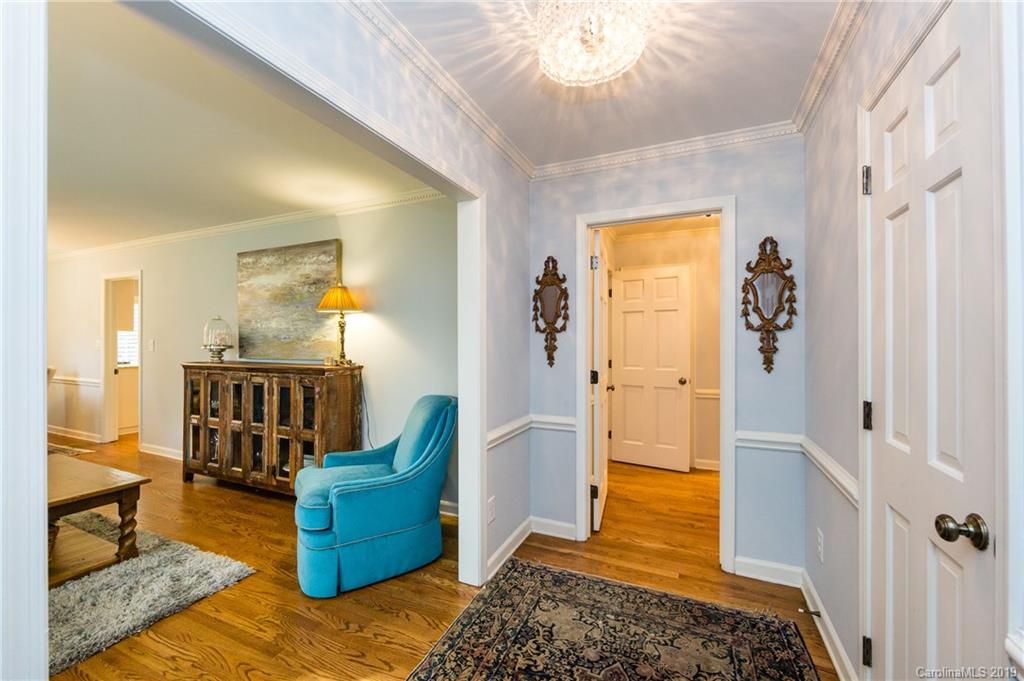 3516 Chevington Road Charlotte, NC 28226 - Photo 4 of 35 Gallery Image 4