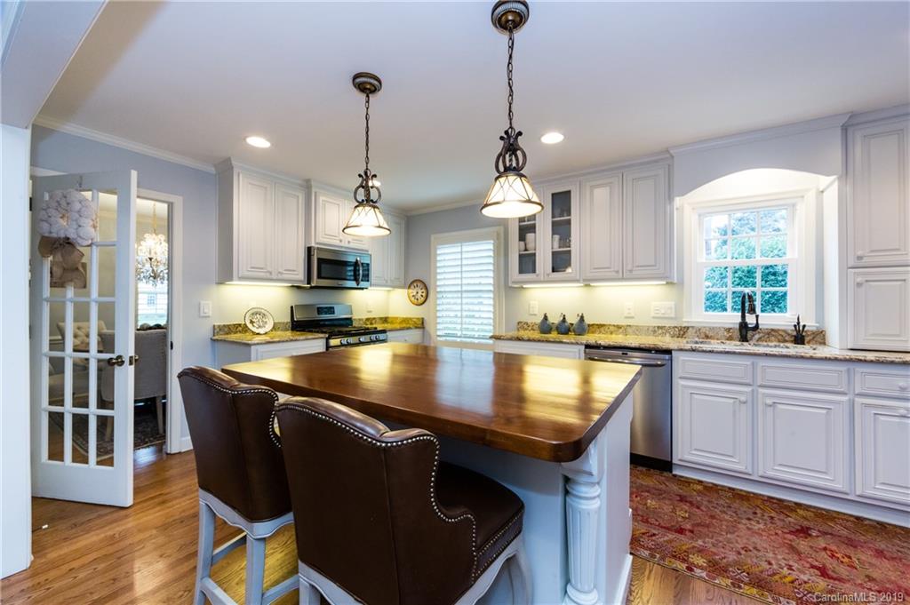 3516 Chevington Road Charlotte, NC 28226 - Photo 7 of 35 Gallery Image 7