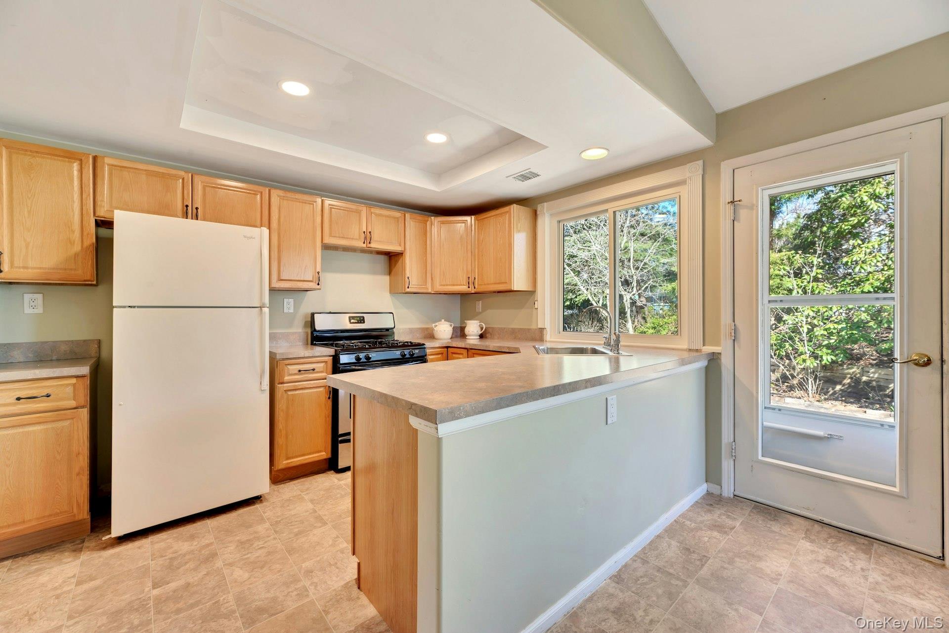 82 Glen Drive Ridge, NY 11961 - Photo 20 of 26