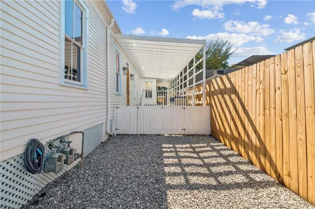 $3,800 | 4320 Lasalle Street, New Orleans, LA 70115