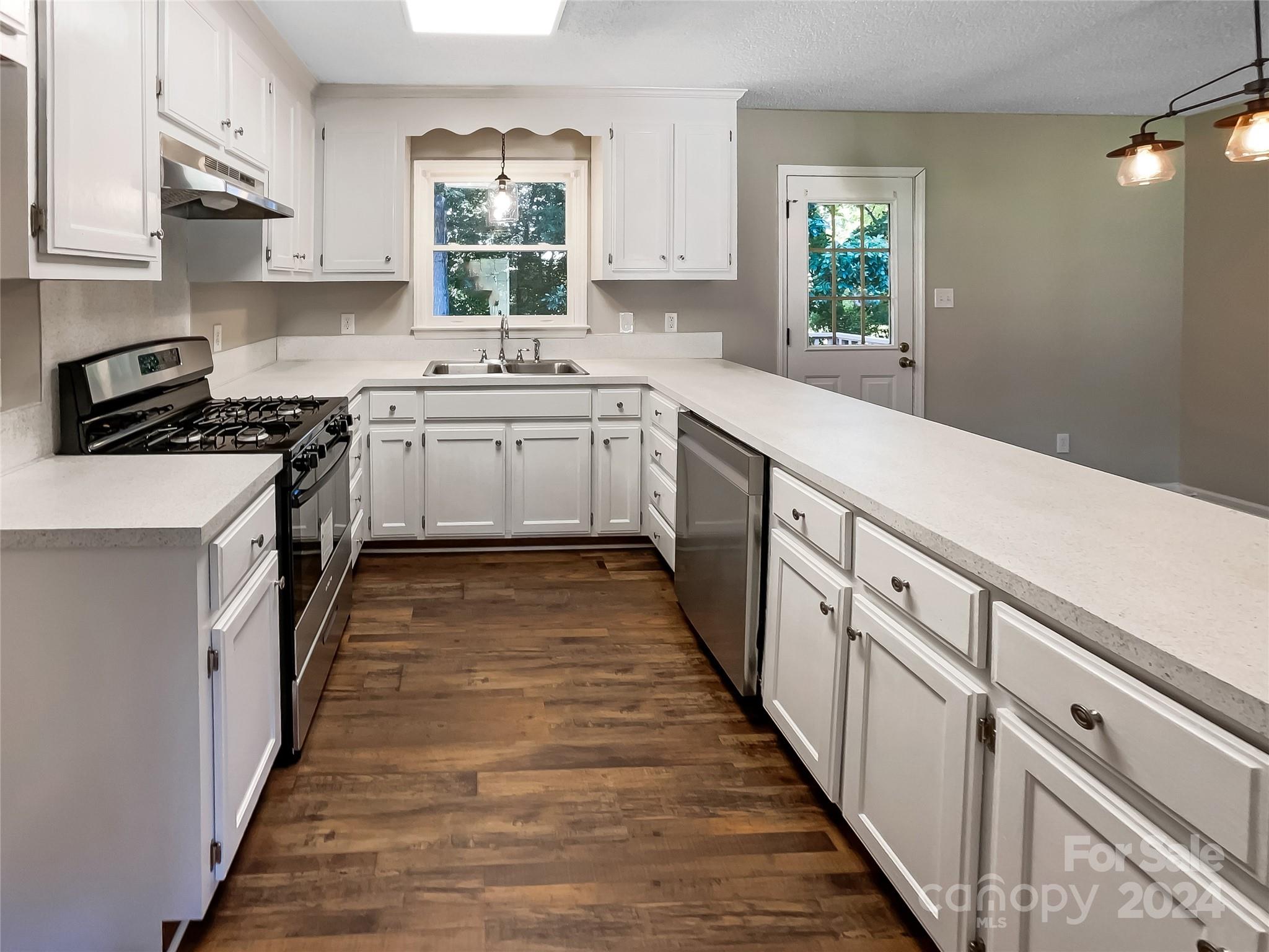 614 Durham Road Stanley, NC 28164 - Photo 6 of 17