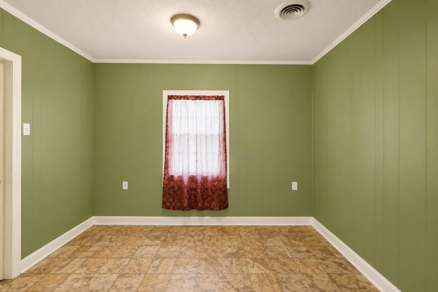 285 Jones Street Huntingdon, TN 38344 - Photo 31 of 33