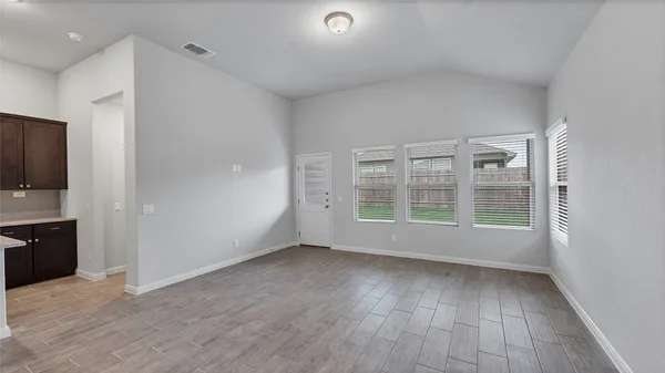 $2,300 | 1941 Colonial Avenue, New Braunfels, TX 78130