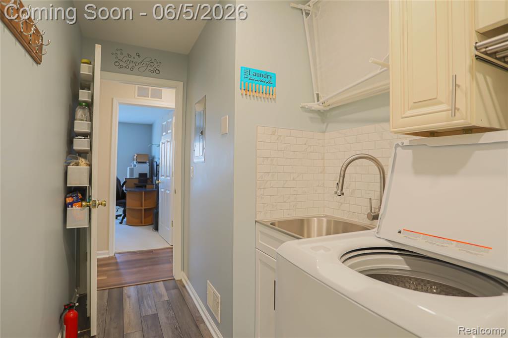 1859 Flagstone Circle Rochester, MI 48307 - Photo 44 of 46