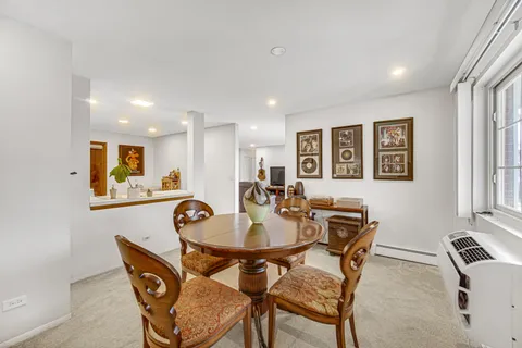 $236,000 | 101 North Lincoln Lane, Unit 2A, Arlington Heights, IL 60004