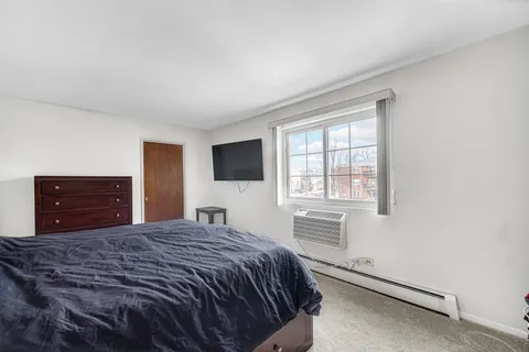 $236,000 | 101 North Lincoln Lane, Unit 2A, Arlington Heights, IL 60004