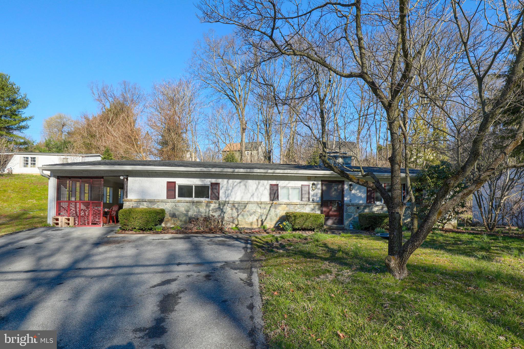 1677 Wabank Road Lancaster, PA 17603 - Photo 2 of 29 Gallery Image 2