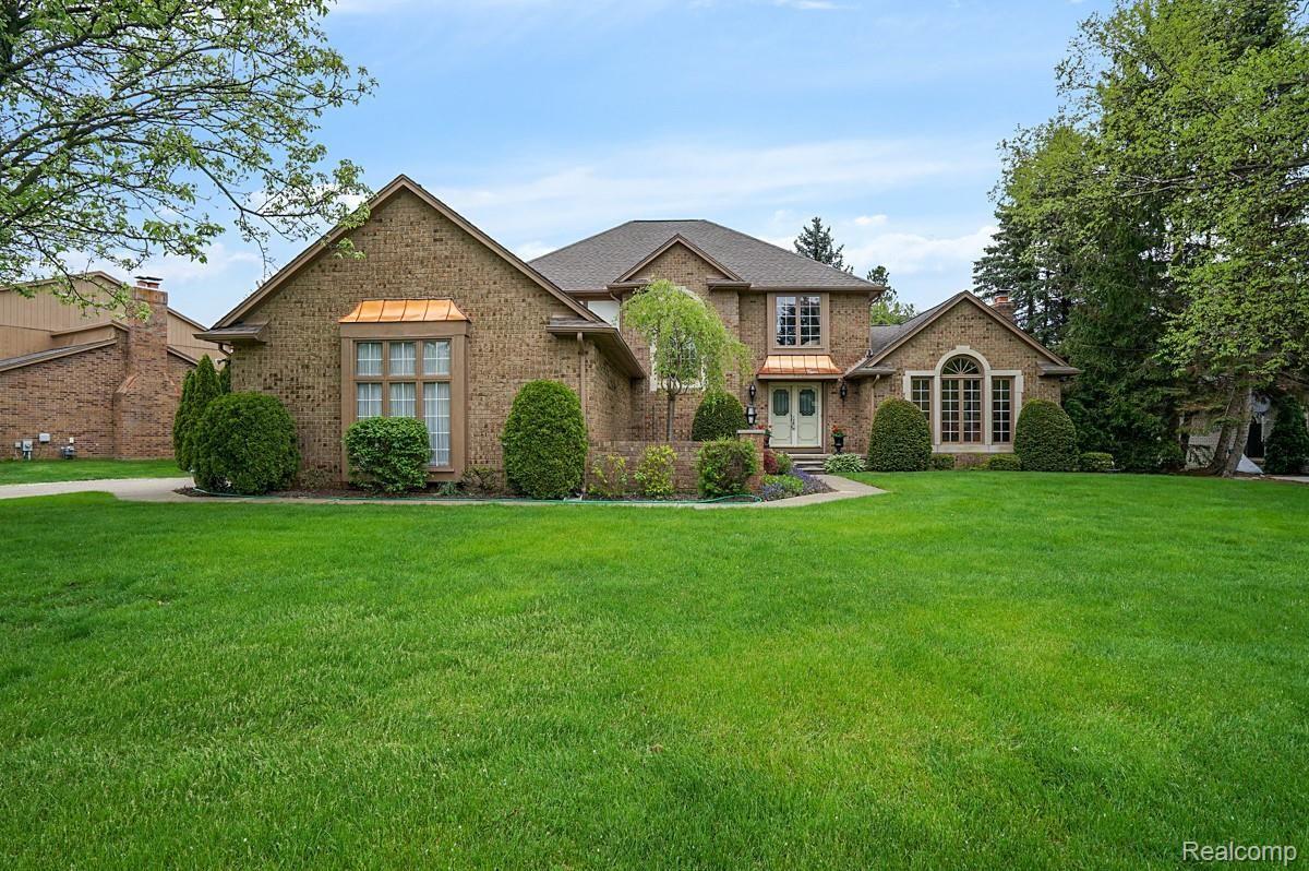 3680 Summit Ridge Drive Rochester, MI 48306 - Photo 1 of 1 Front Elevation