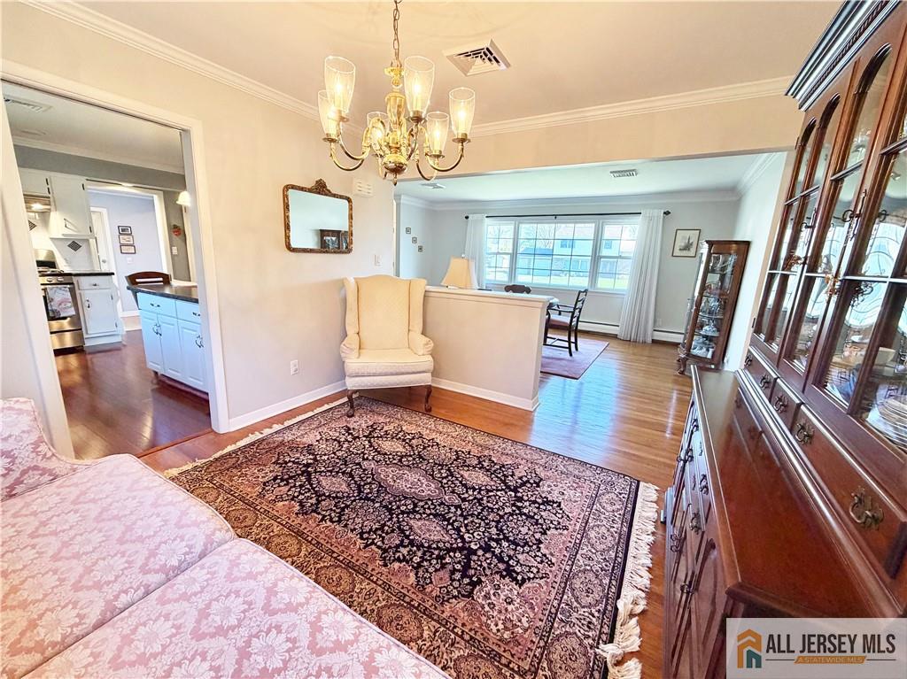 5 Holmes Road Cranbury, NJ 08512 - Photo 5 of 24 Gallery Image 5