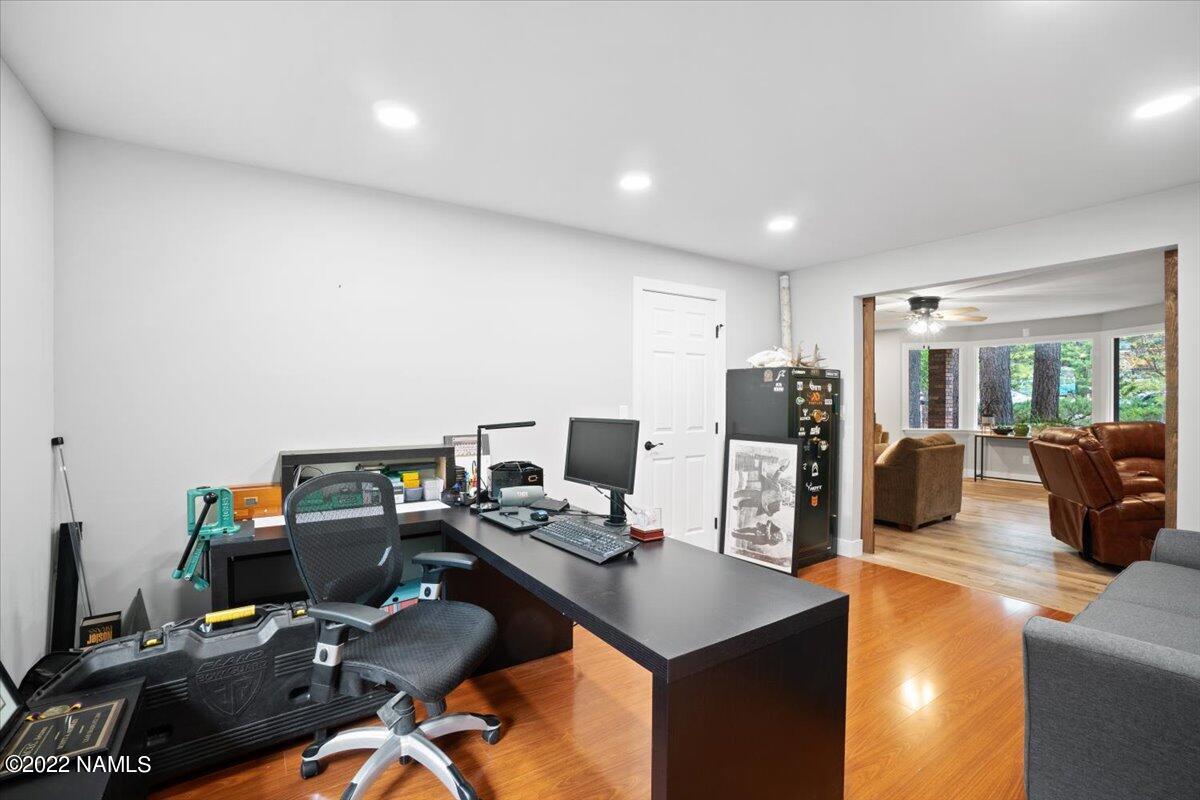 3920 North Paradise Road Flagstaff, AZ 86004 - Photo 28 of 69 35-Office
